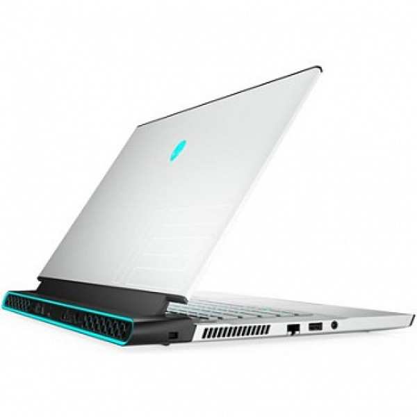 Ноутбук Alienware m17 R3 (AWM17-7616WHT-PUS)