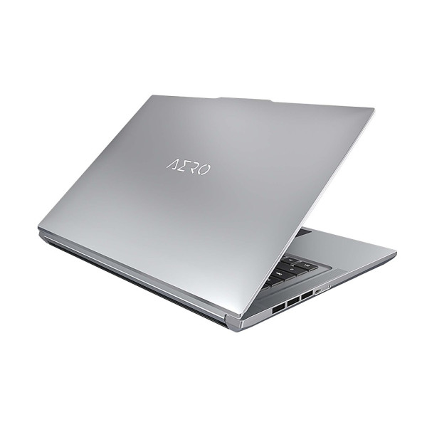 Ноутбук GIGABYTE AERO 17 XE5 (XE5-73EE738HP)